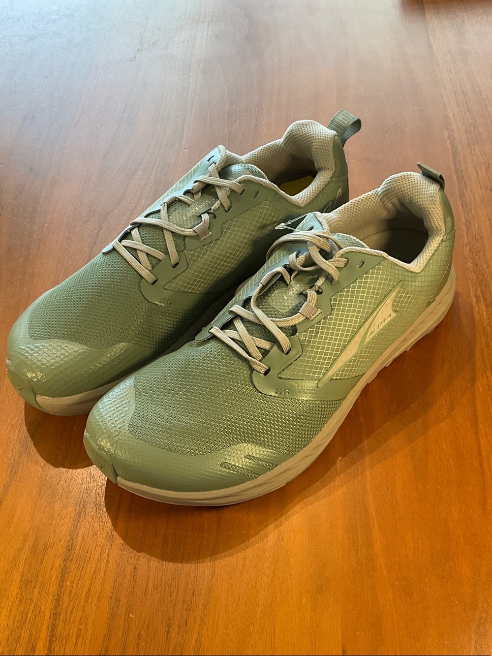 Superior 7 Altra Men's Athletic Shoes in Sage Green sample